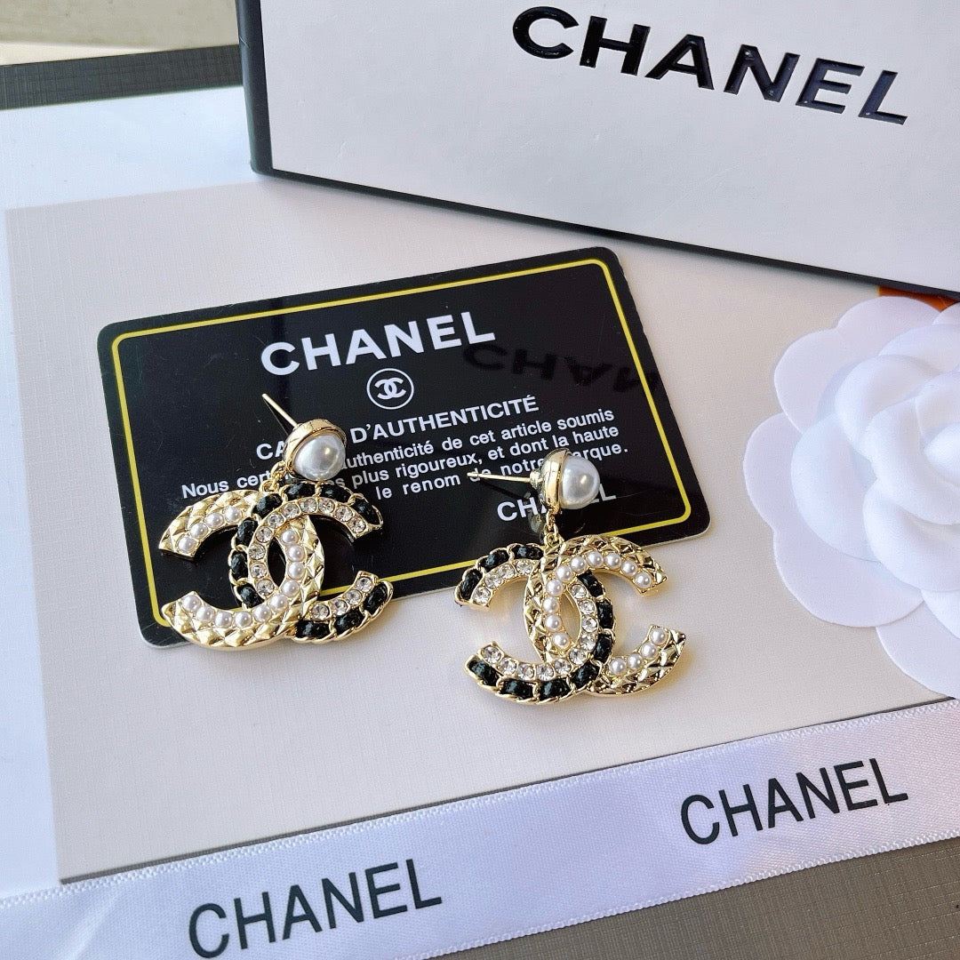 Women's Fashionable Drop Earrings