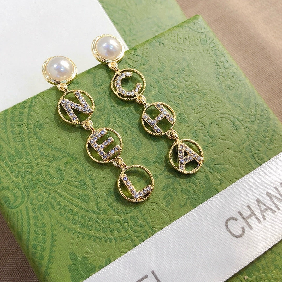 Women's Fashionable Tassel Rhinestone Earrings