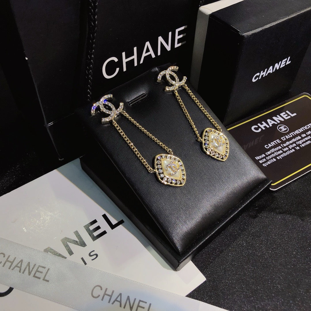 Women's Fashionable Drop Earrings