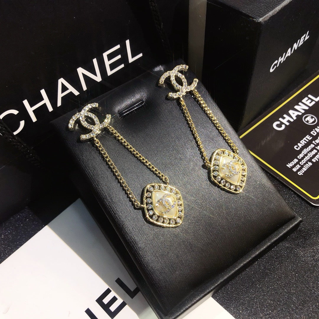 Women's Fashionable Drop Earrings