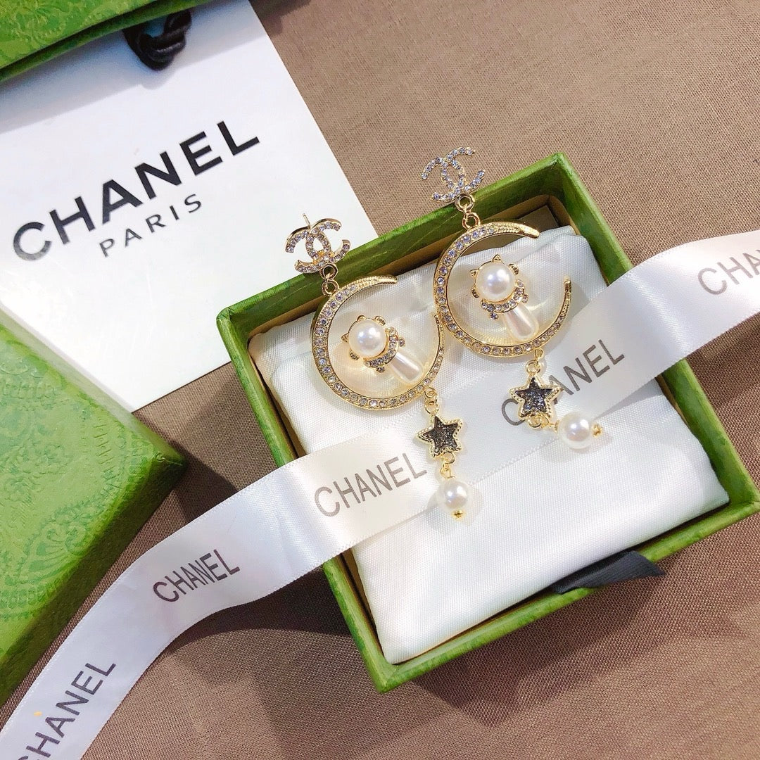 Women's Fashion Pearl Earrings