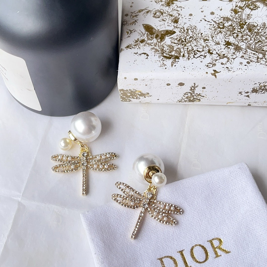 Women's Fashionable Rhinestone Earrings