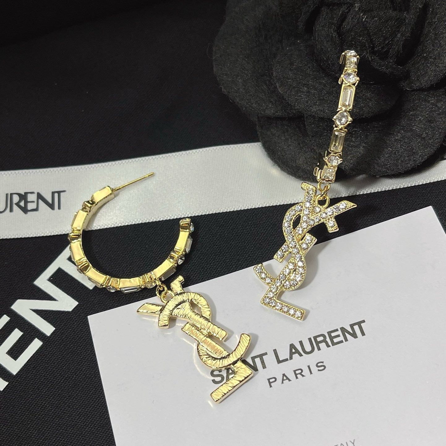 Women's Fashionable Rhinestone Earrings