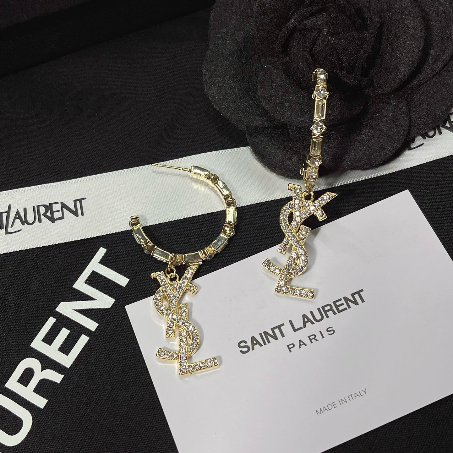 Women's Fashionable Rhinestone Earrings