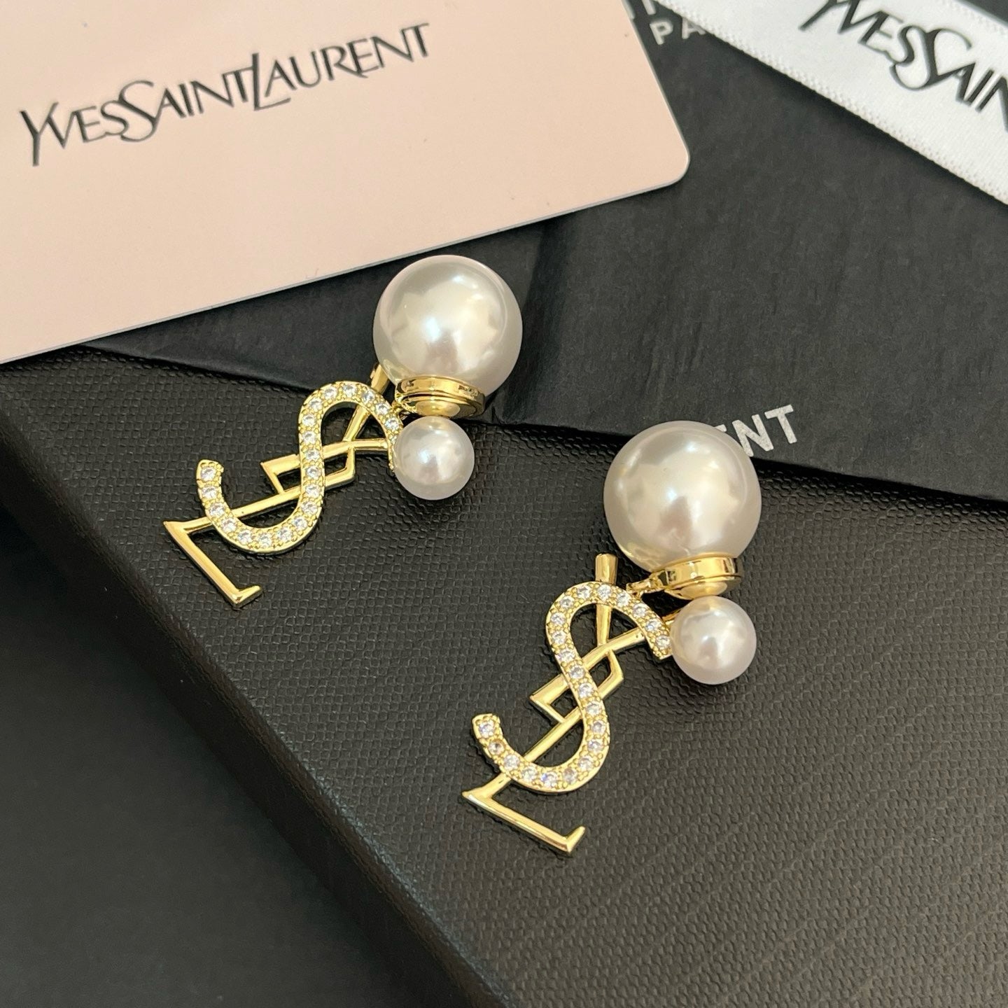 Women's Fashionable Rhinestone Earrings