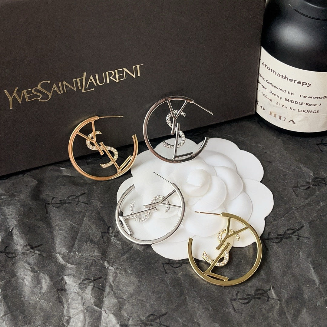 Women's Fashionable Large Hoop Rhinestone Earrings