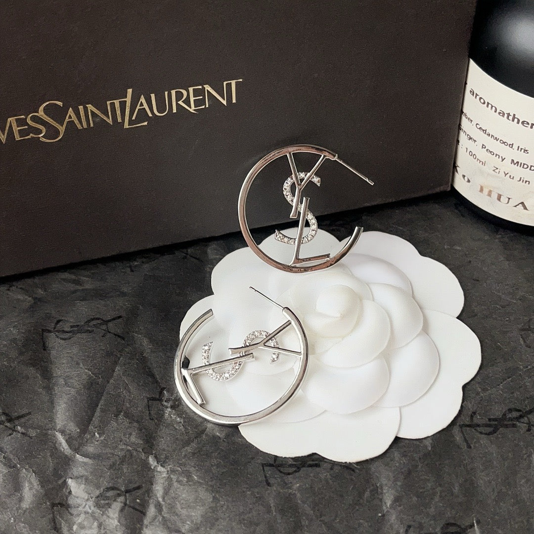 Women's Fashionable Large Hoop Rhinestone Earrings