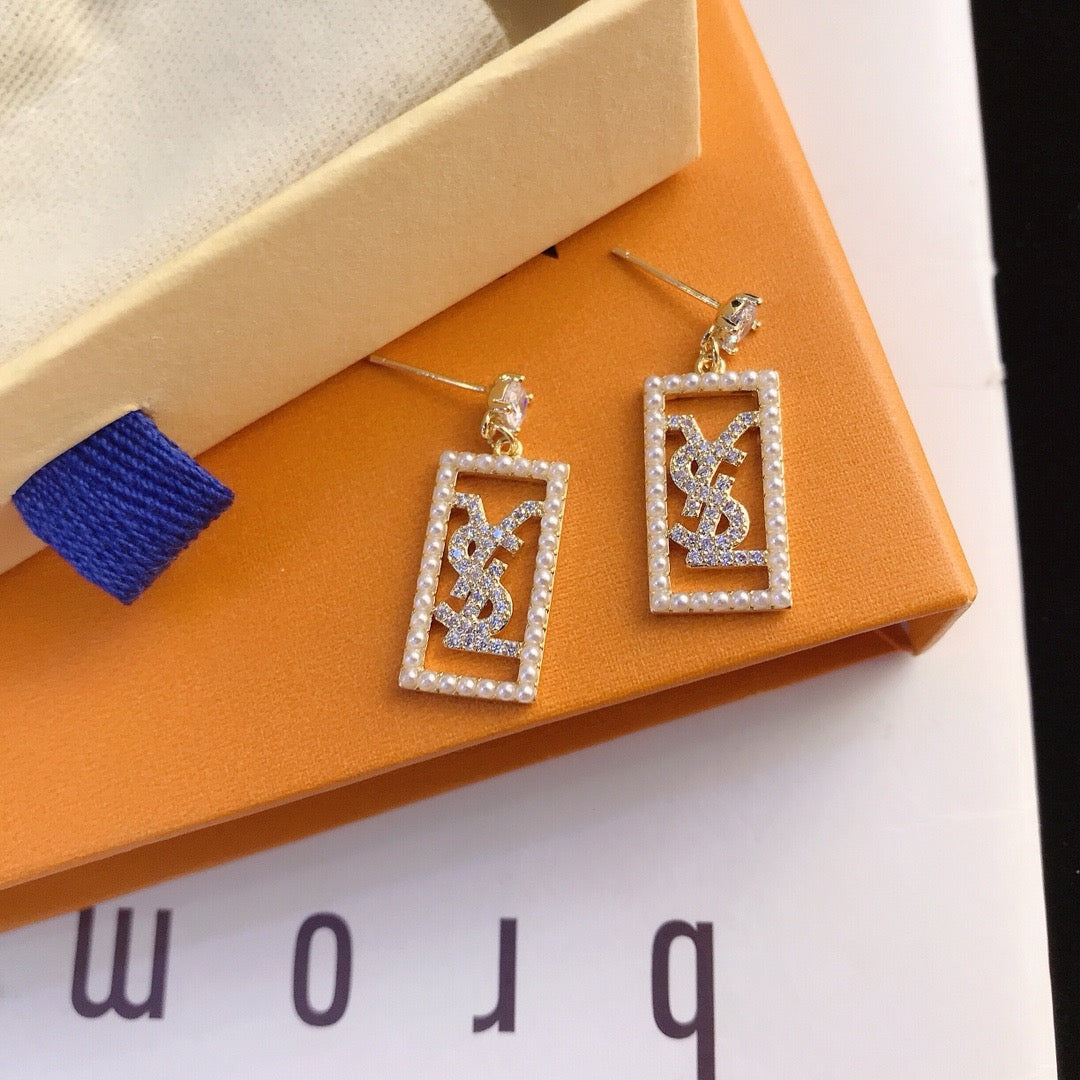 Women's Fashion Earrings