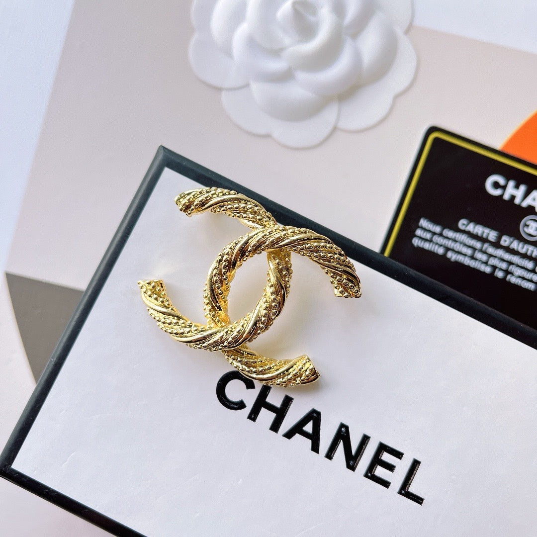 Women's Fashion Brooch