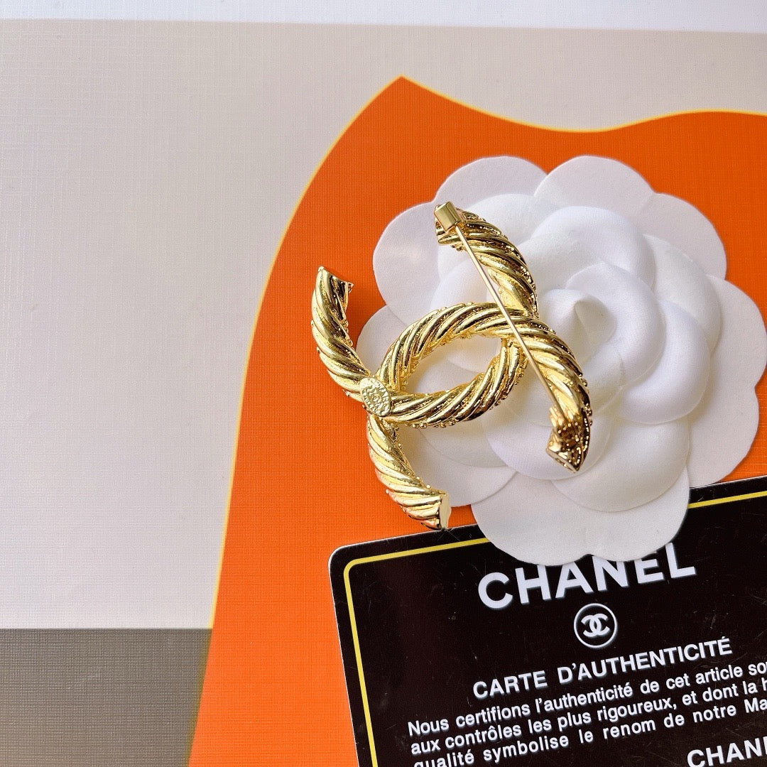 Women's Fashion Brooch