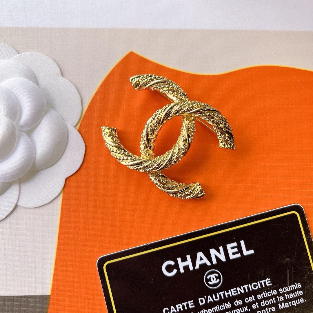 Women's Fashion Brooch