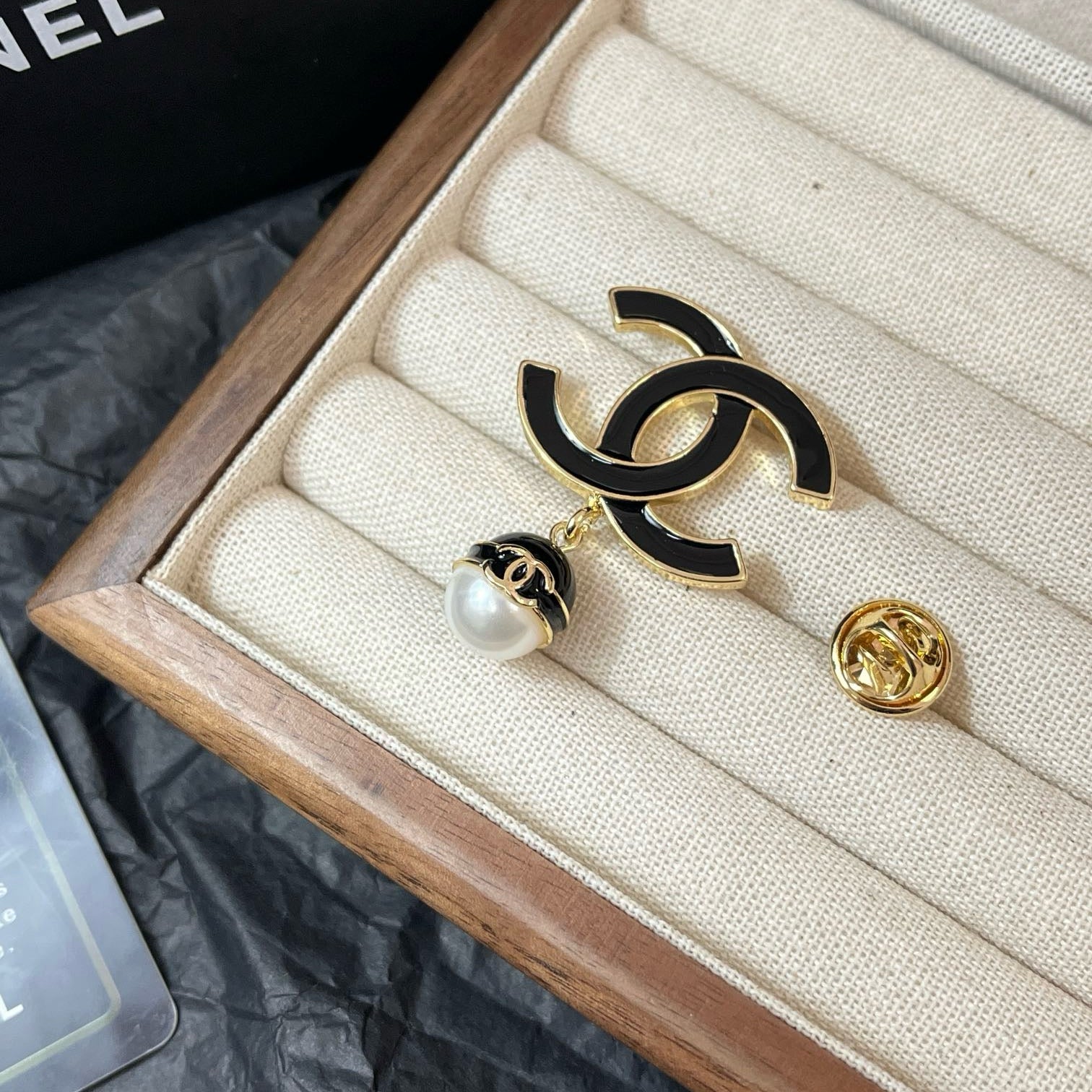 Women's Fashion Brooch