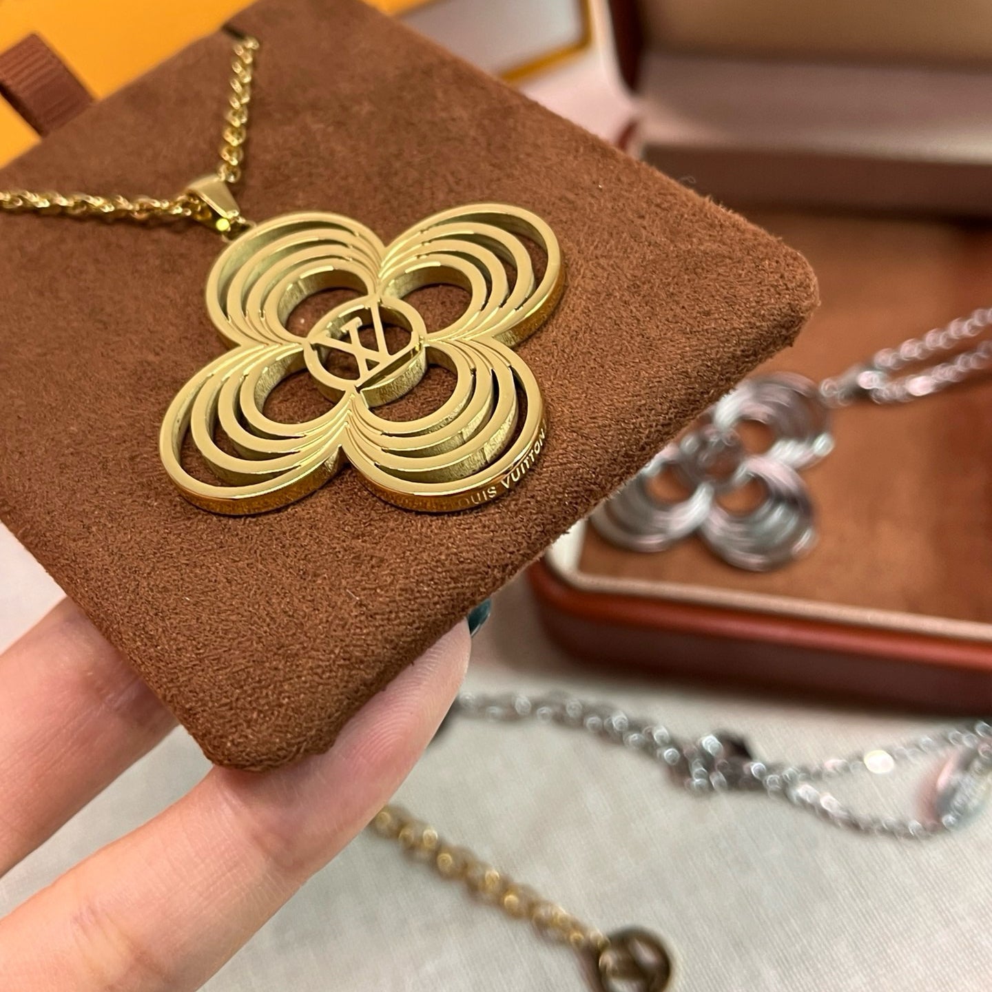 Fashion Pendant Necklace