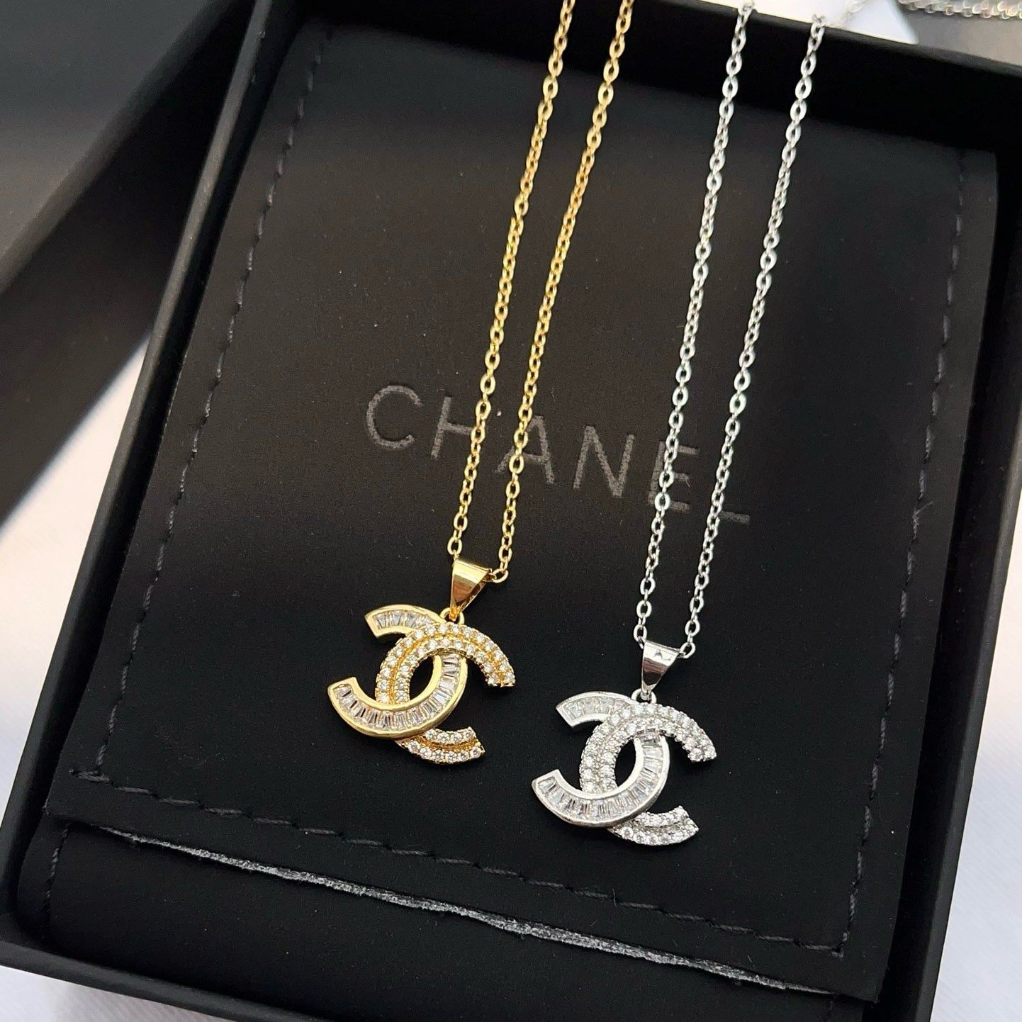 Women's Fashion Pendant Necklace