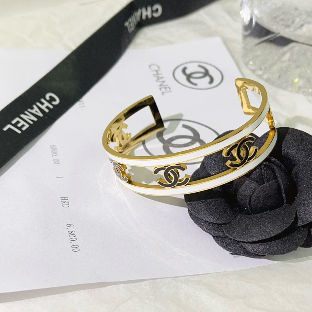 Women's Fashion Bracelet