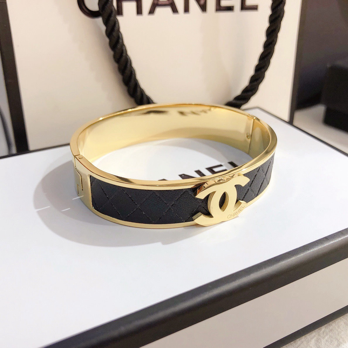 Women's Fashion Bracelet