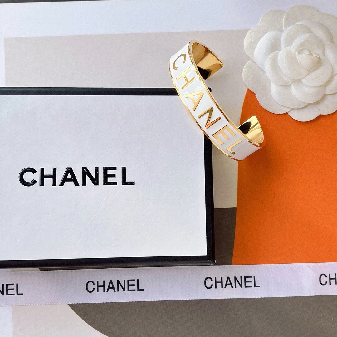 Women's Fashion Bracelet