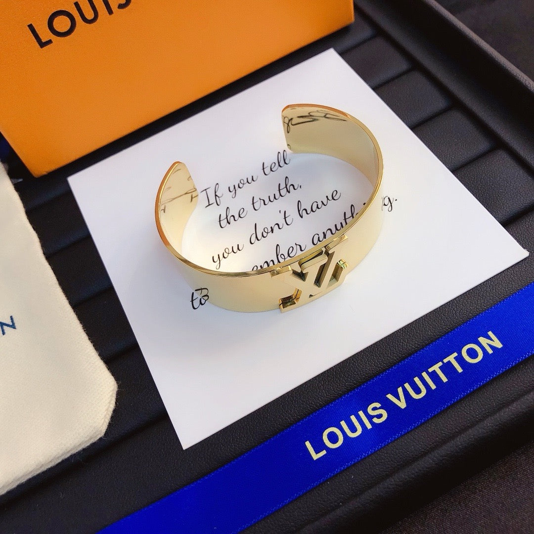 Women's Fashion Bracelet