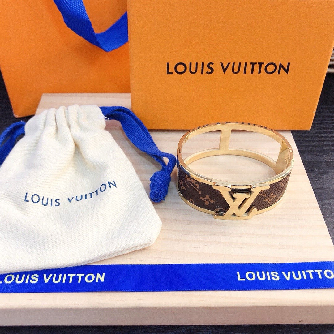 Women's Fashion Bracelet