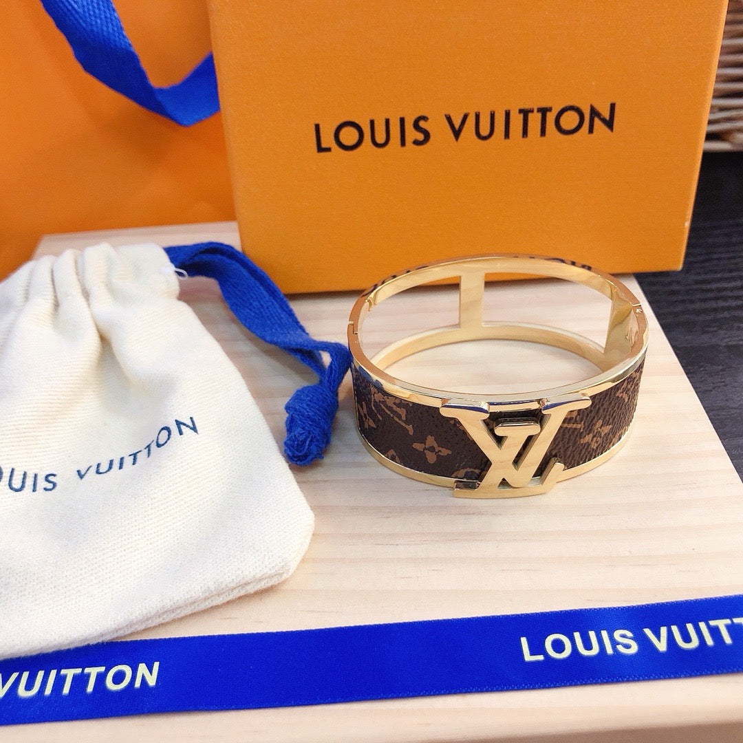 Women's Fashion Bracelet