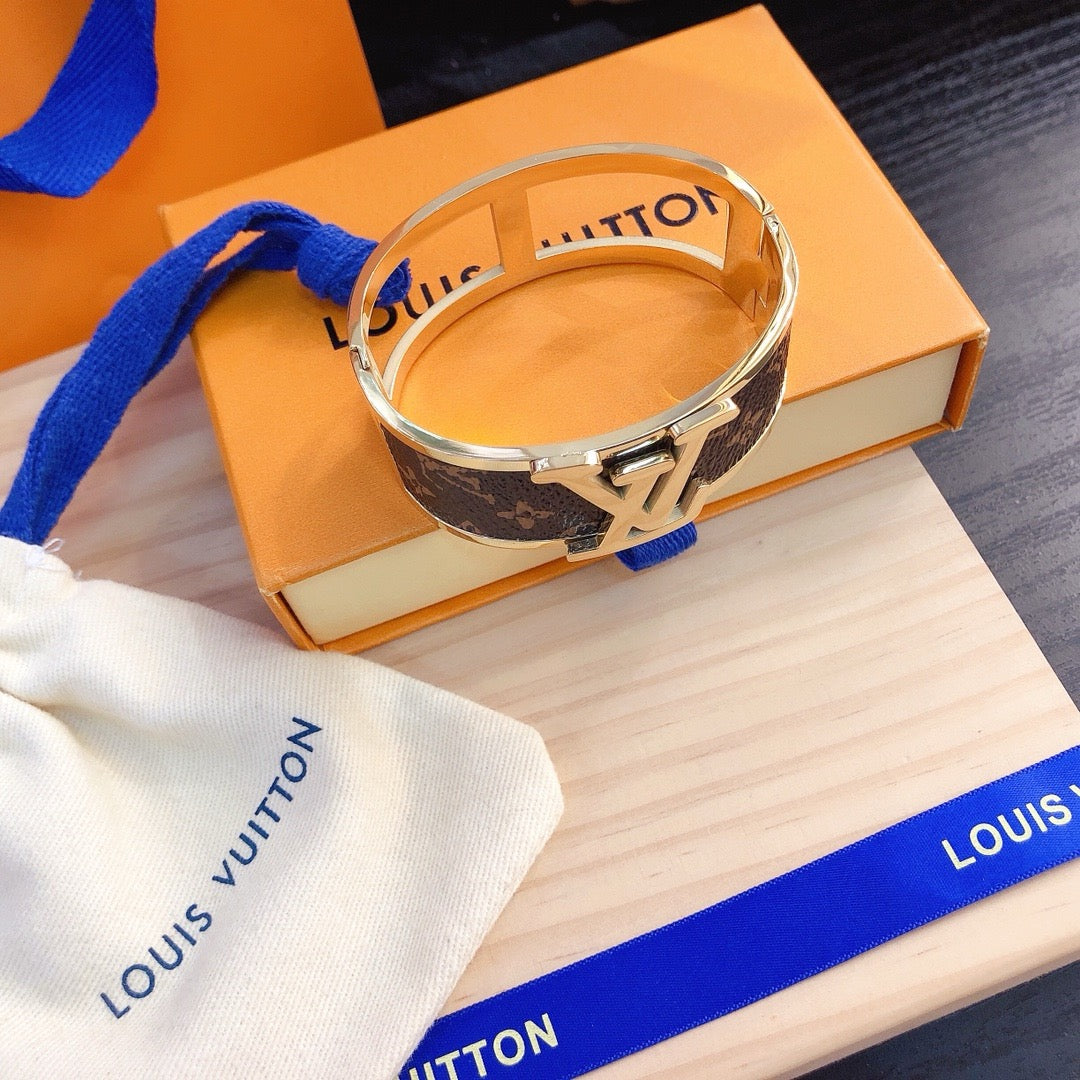 Women's Fashion Bracelet