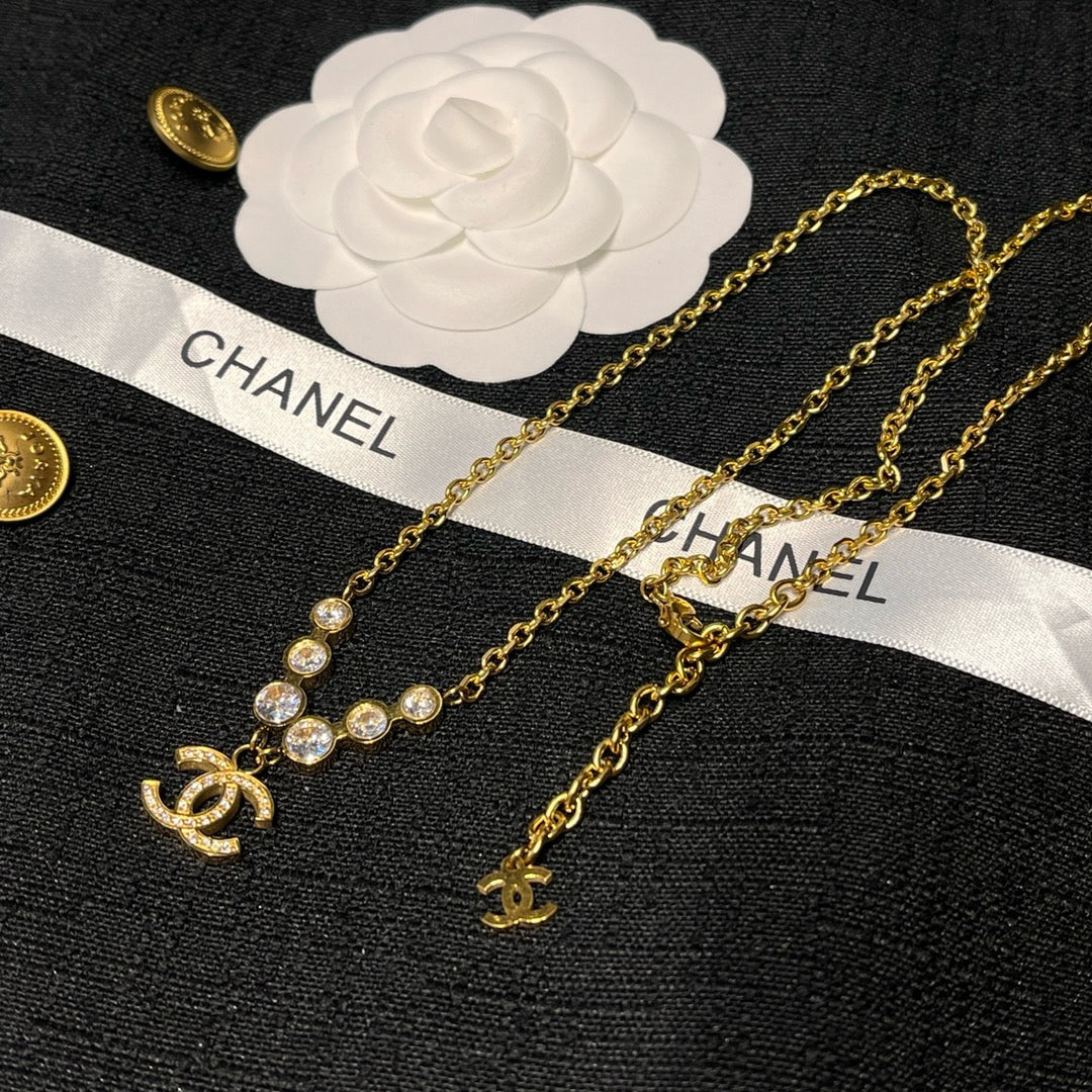 Women's Fashionable Rhinestone Necklace