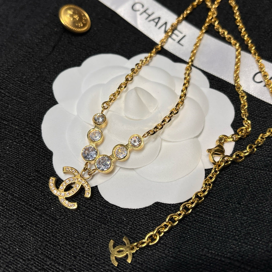 Women's Fashionable Rhinestone Necklace